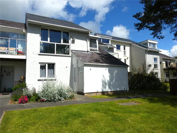 Ffordd Garnedd, Y Felinheli, Gwynedd,...
