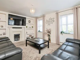 Guardians Close, Tipton thumb 2