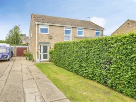Orchard Close, Woodbridge photo
