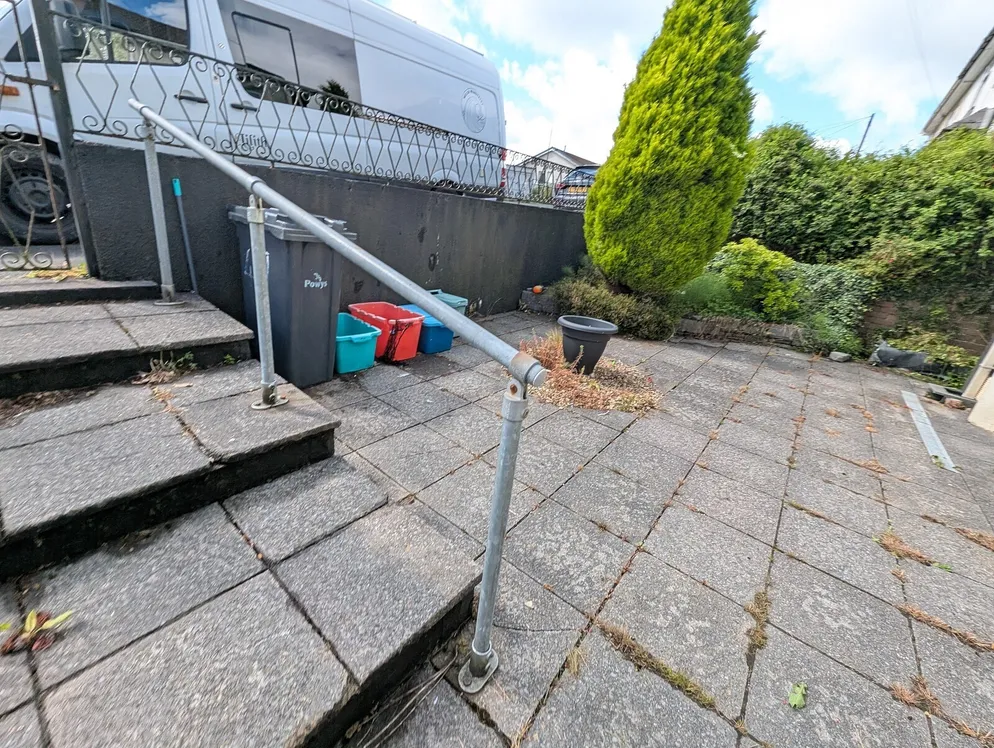 Property carousel item 21