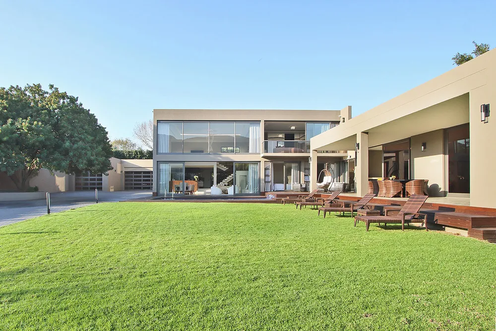 South Africa, Western Cape, Constantia, Zomerlust Avenue, 5