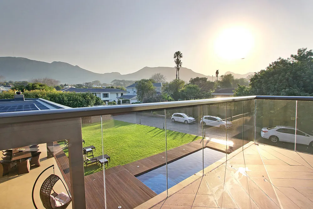 South Africa, Western Cape, Constantia, Zomerlust Avenue, 5