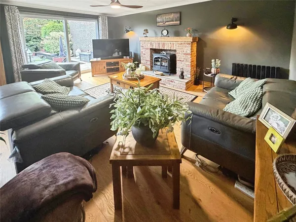 Becksbourne Close, Penenden Heath, Ma...
