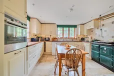 Eastcourt, Burbage, SN8 photo 4