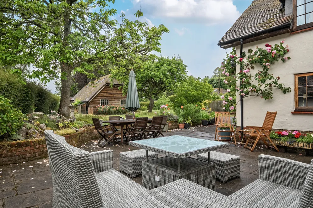 Eastcourt, Burbage, SN8 photo 9