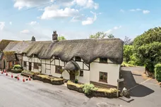 Eastcourt, Burbage, SN8 photo 12