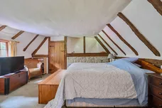 Eastcourt, Burbage, SN8 photo 16