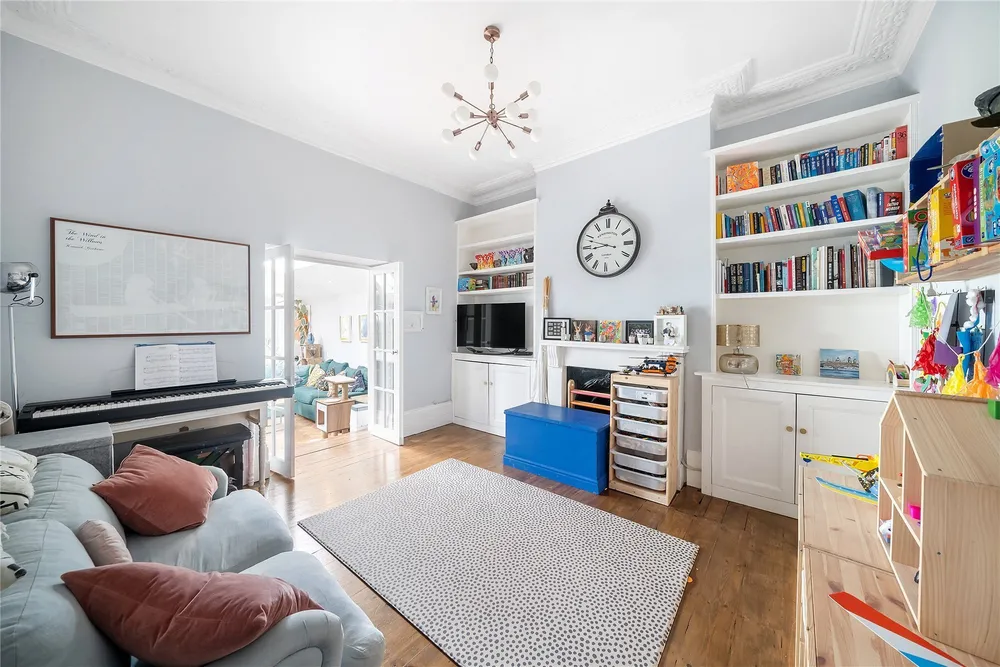 Kings Grove, Peckham, London, SE15