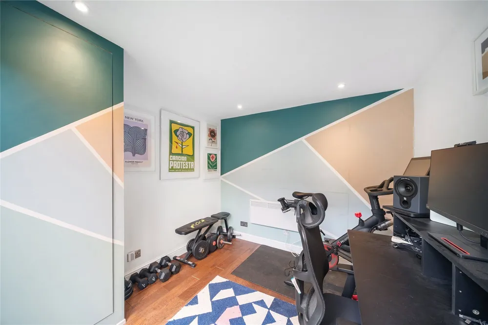 Kings Grove, Peckham, London, SE15