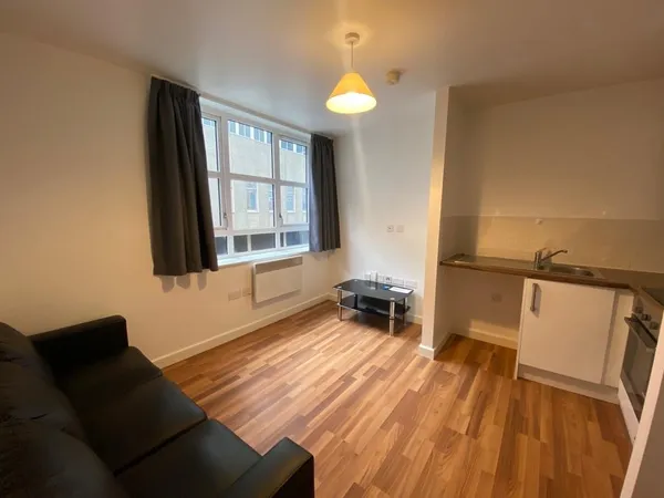 Clyde Court, LE1 2AW