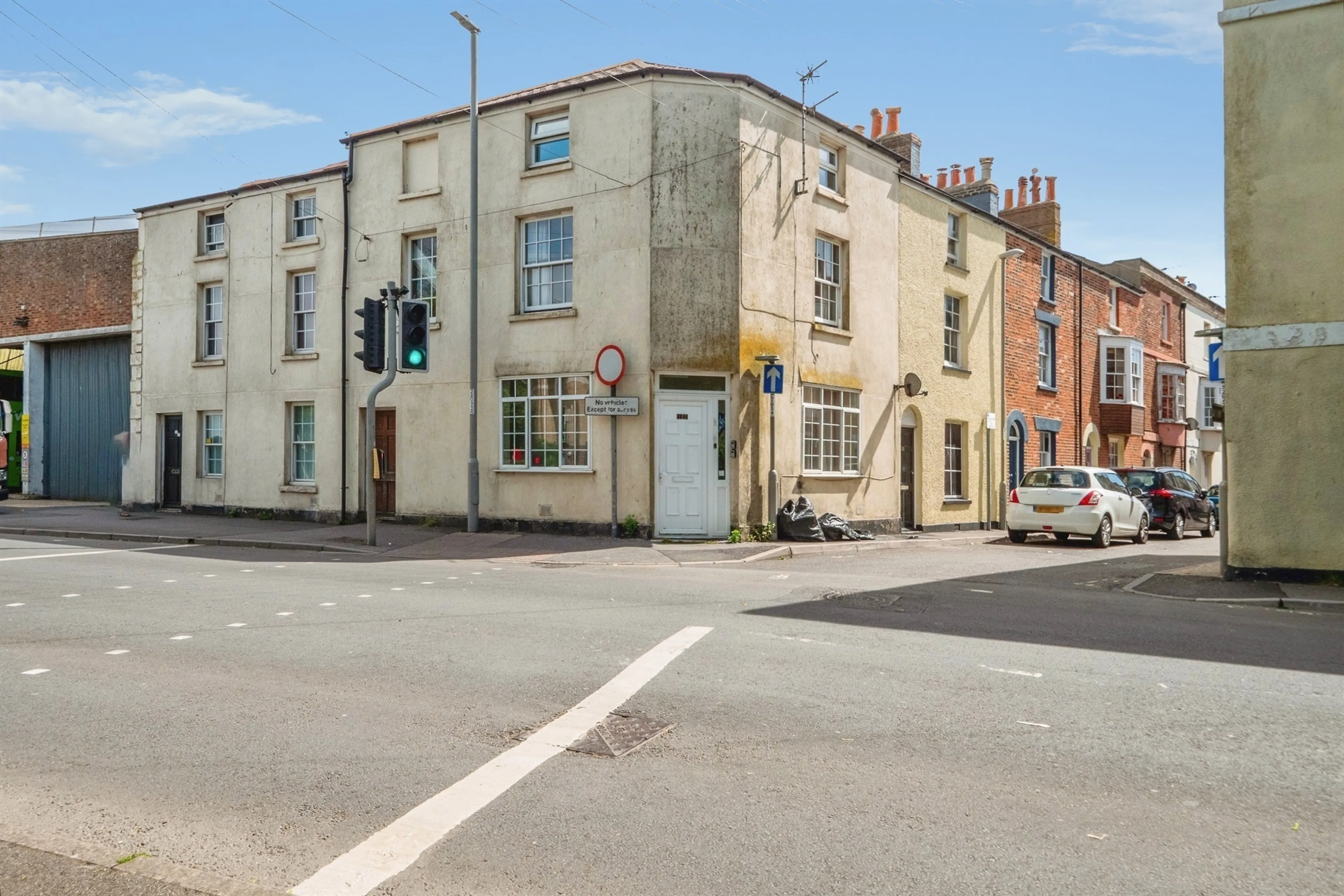 Property photo 0