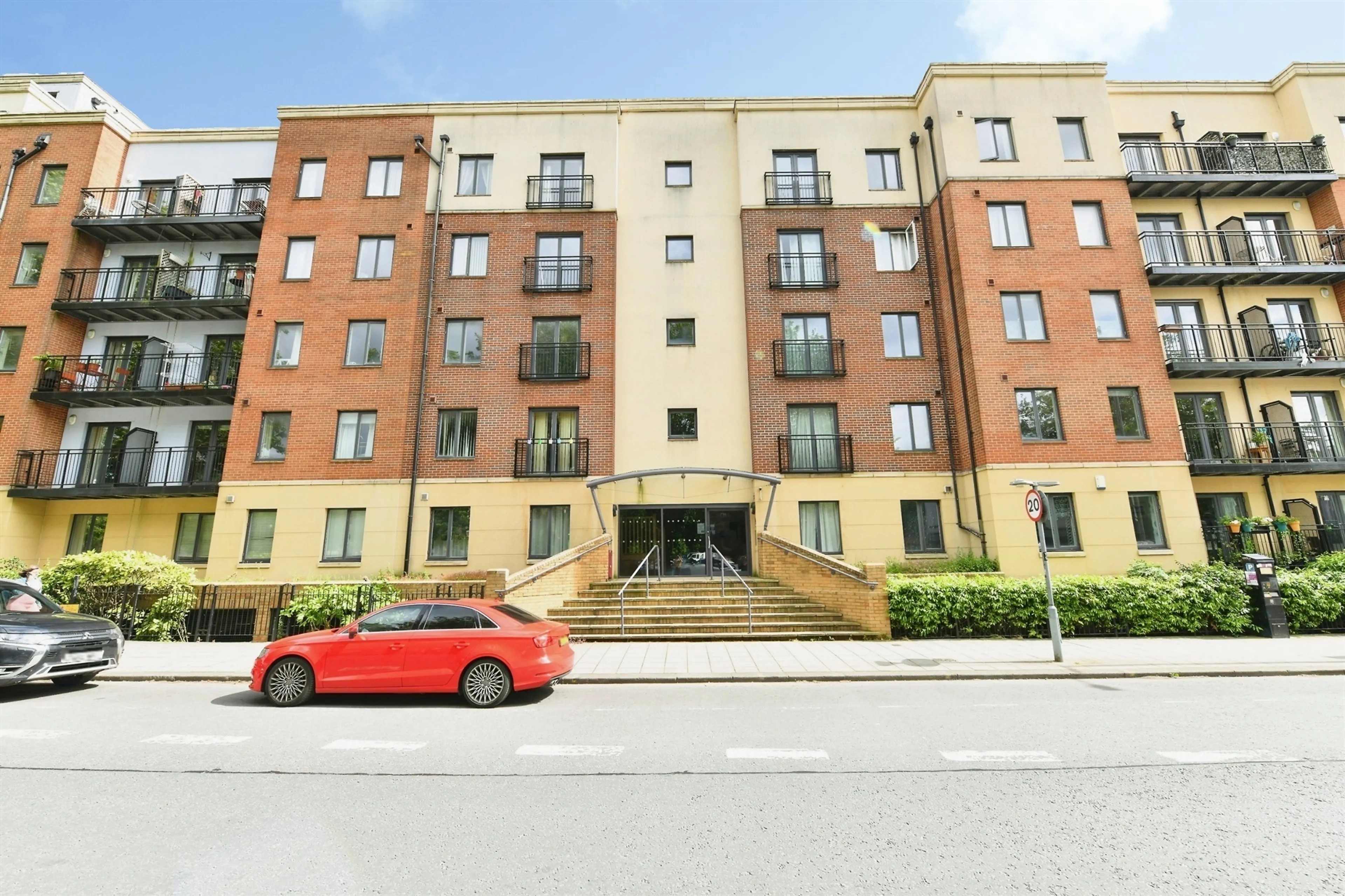 Property photo 0