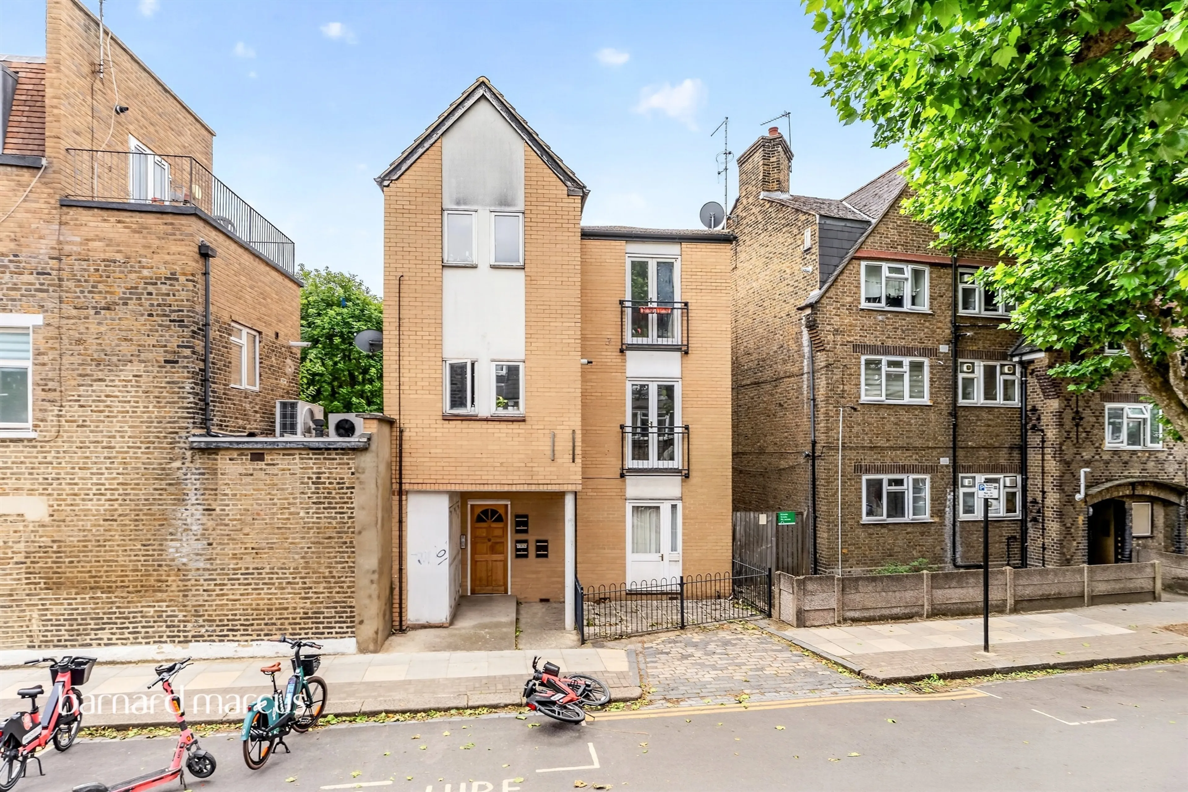 Property photo 0