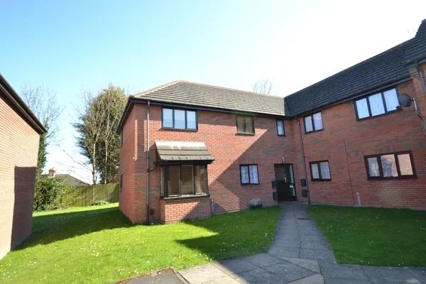 Whites Rise, Irthlingborough, NN9