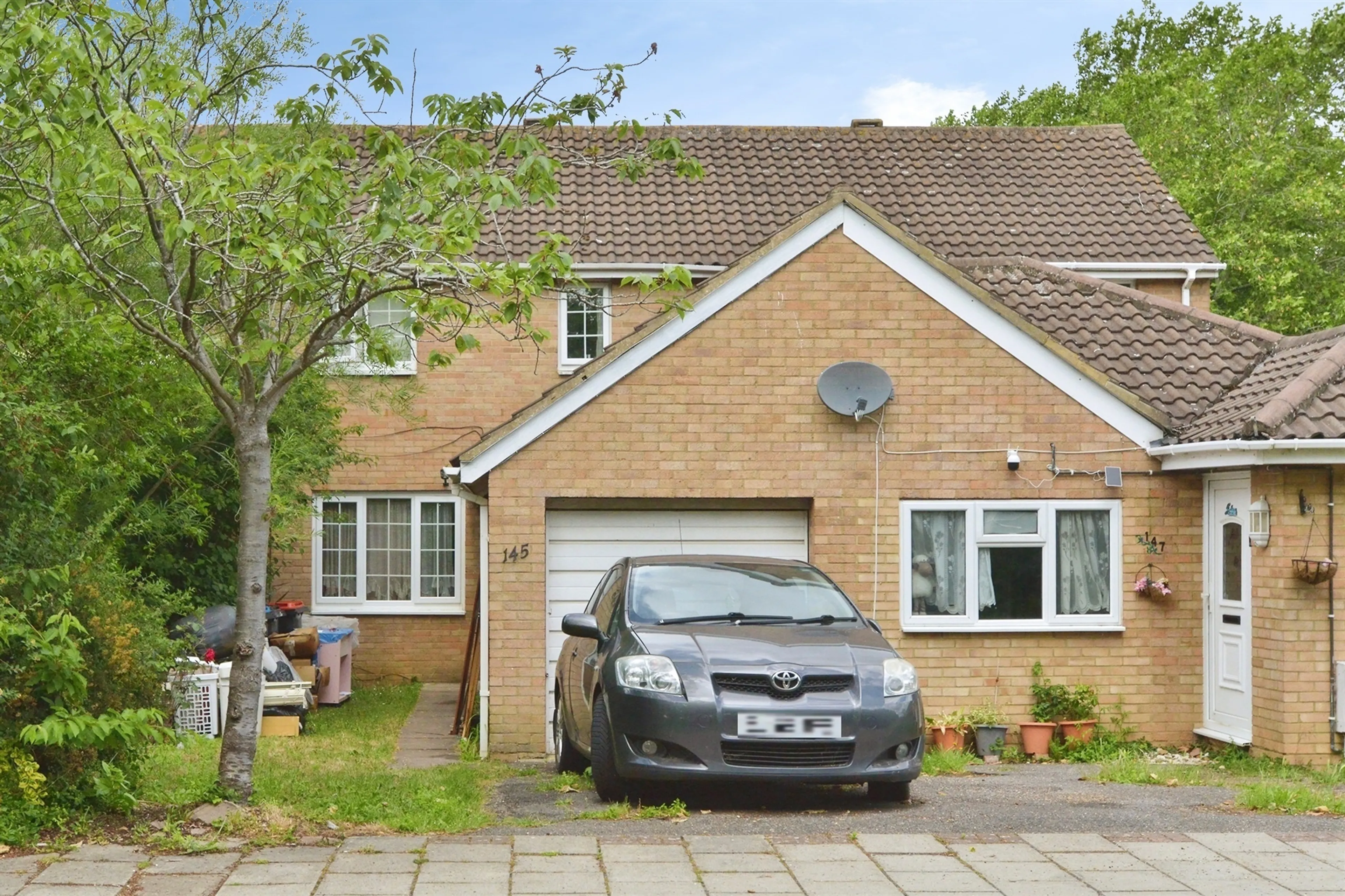 Property photo 0