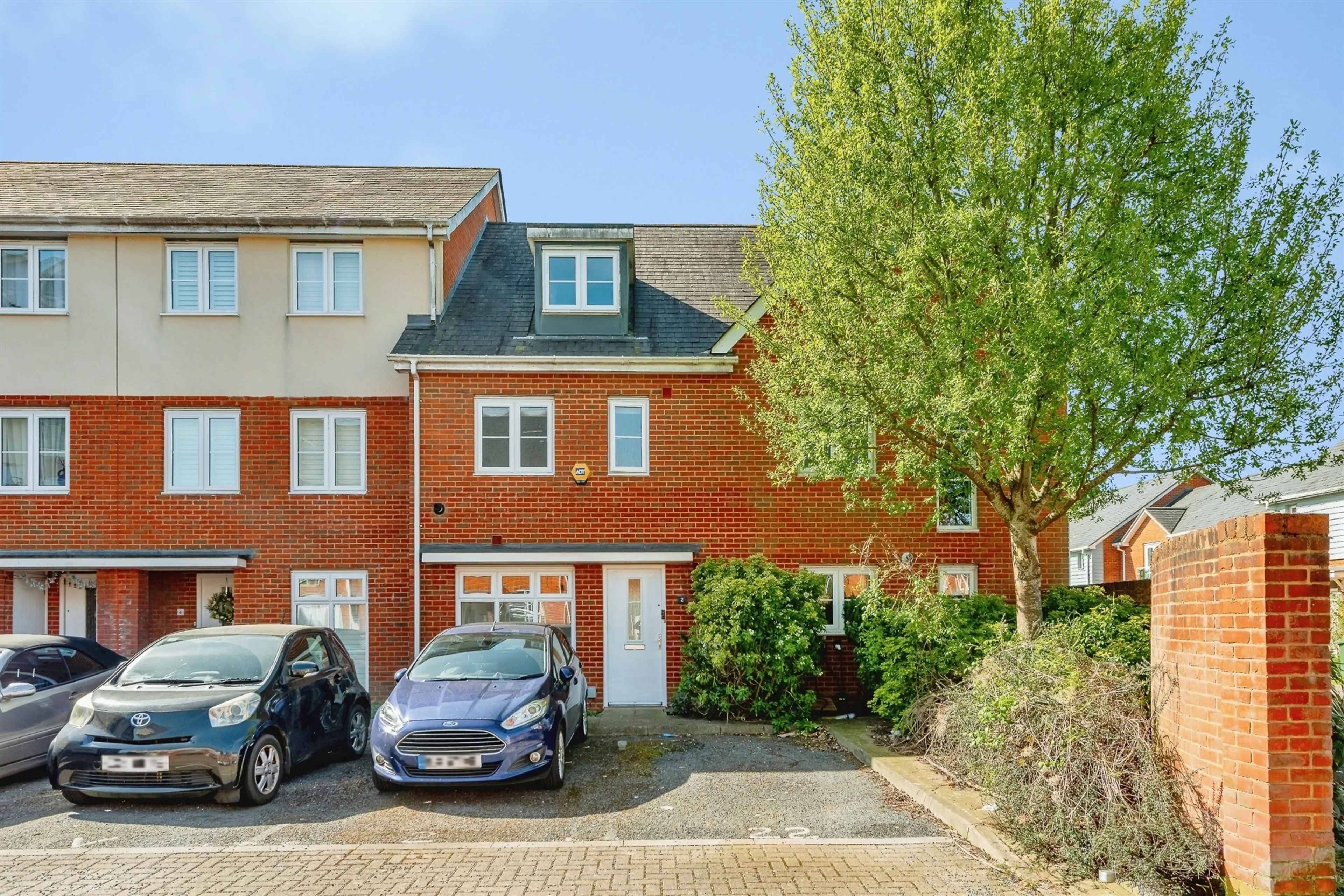 Property photo 0