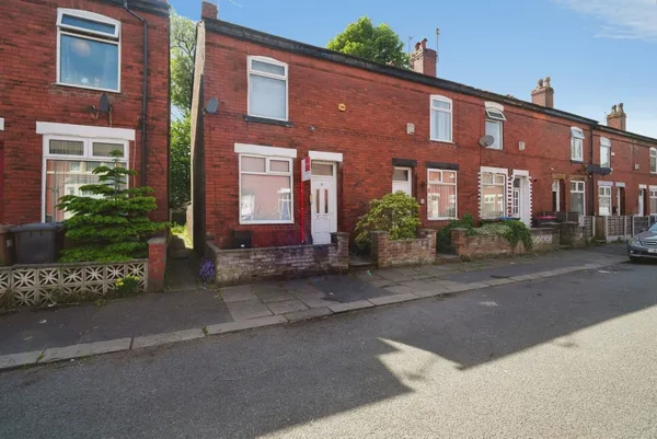 Woodfield Grove, MANCHESTER, Lancashi...