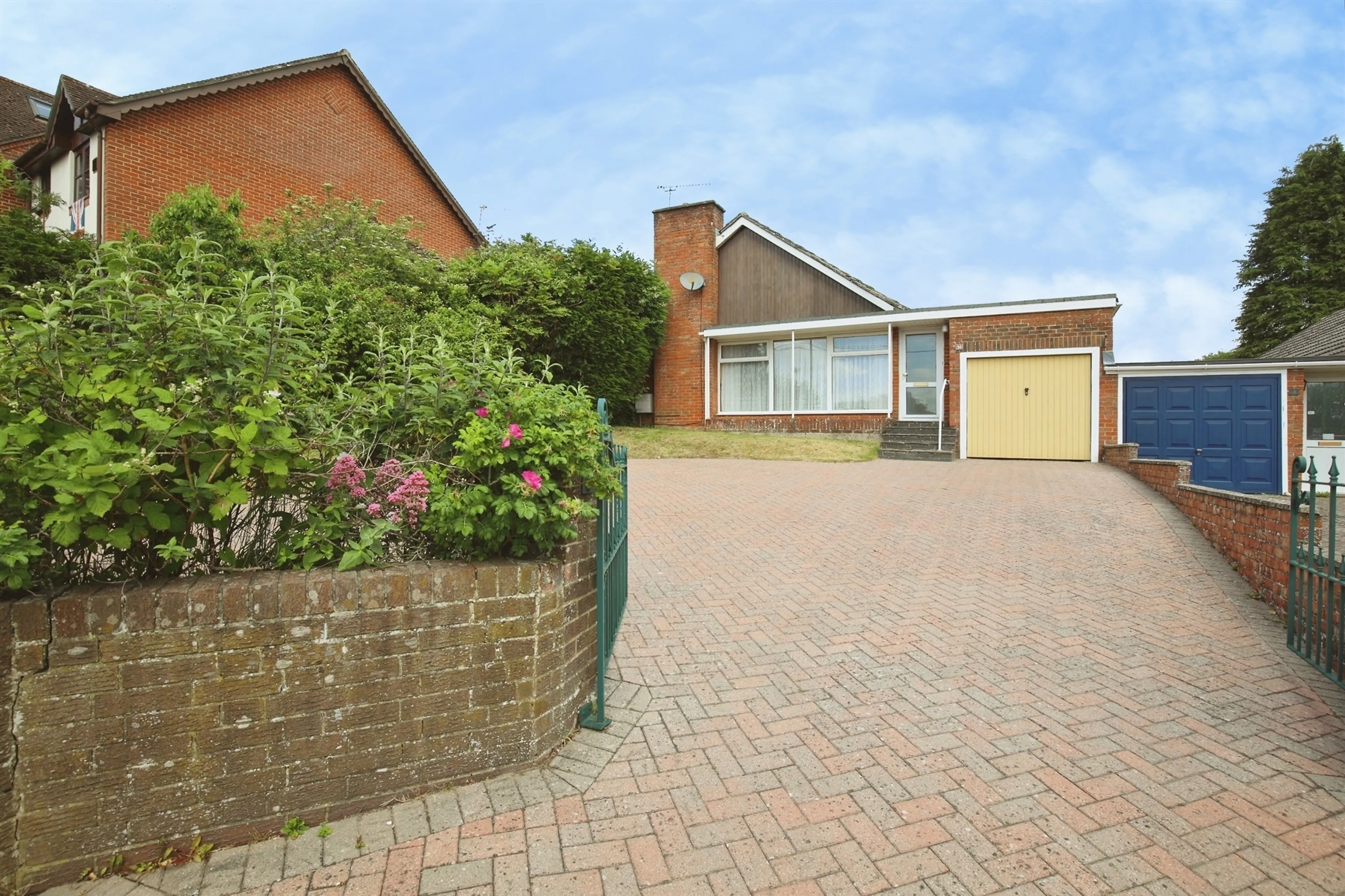 Property photo 0