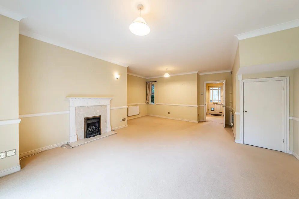 Wycliffe Road, London, SW11 photo 14