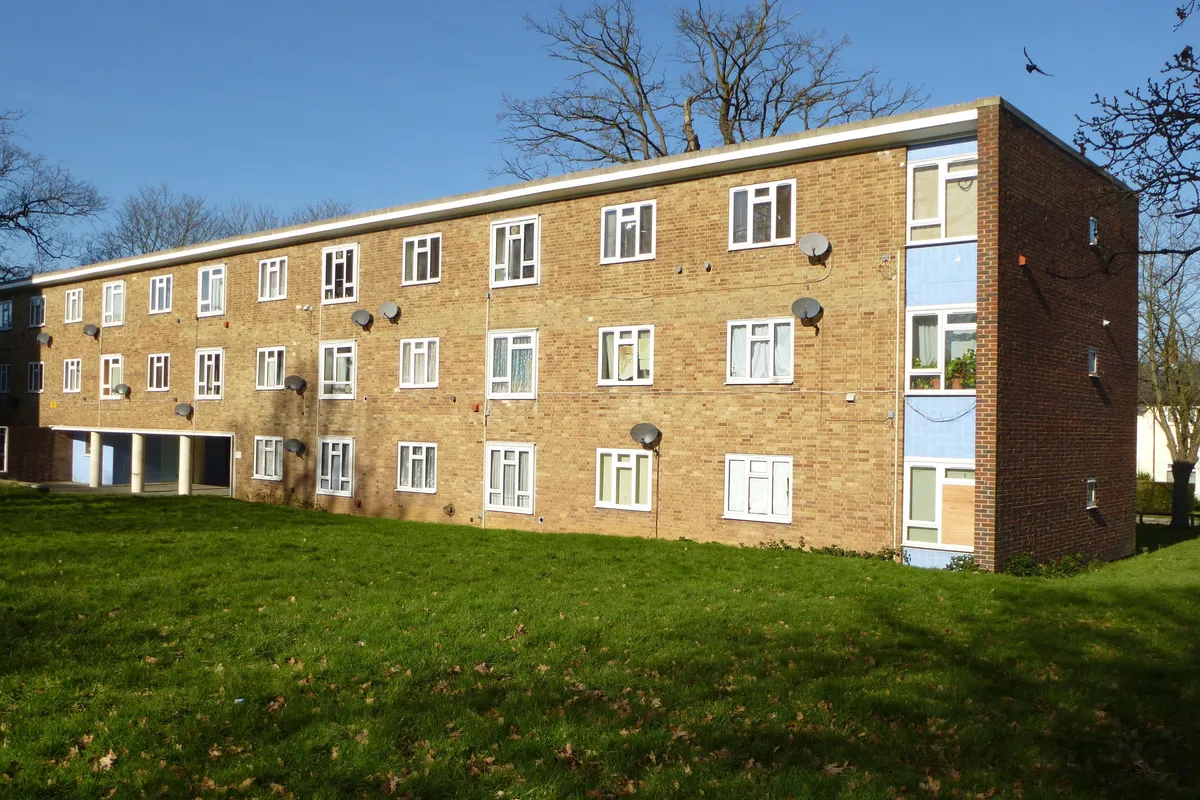 The Lawn, HARLOW
