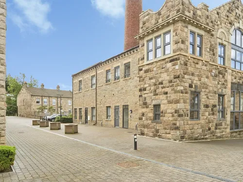 Dyehouse Walk, Yeadon, Leedsphoto