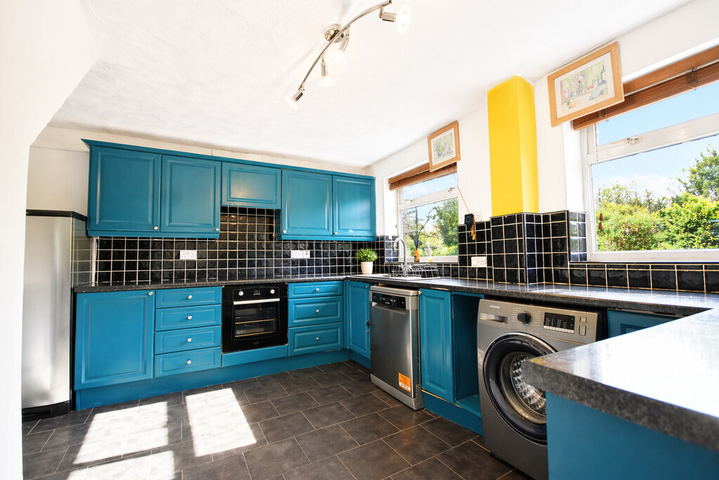 Carver Close, Wyken, Coventry Image 2