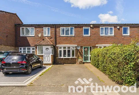 Somerset Close, Epsom, KT19