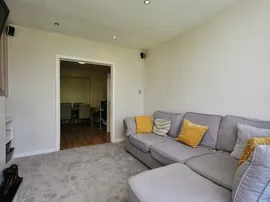 Poplar View, Bradford thumb 3