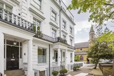 Earls Court Road, LONDON