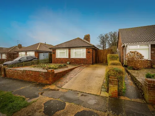 Upper Chyngton Gardens, Seafordphoto
