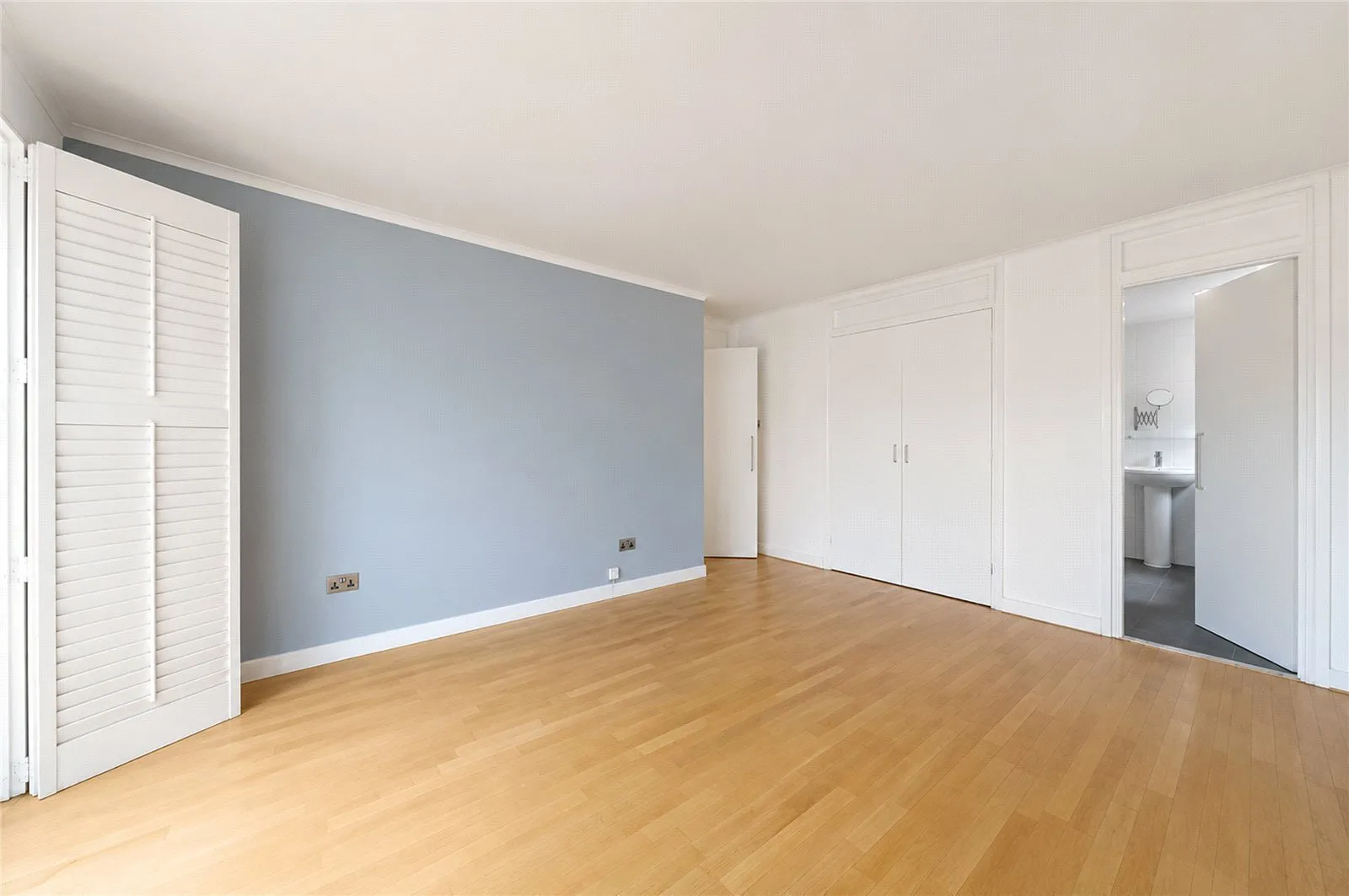Wood Lane, Highgate, London, N6