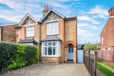 Hook Road, Epsom