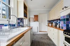 Hook Road, Epsom