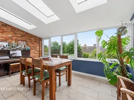 Coneybury, Bletchingley, Redhill thumb 3