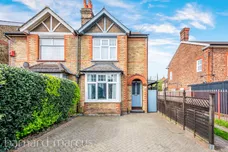 Hook Road, Epsom