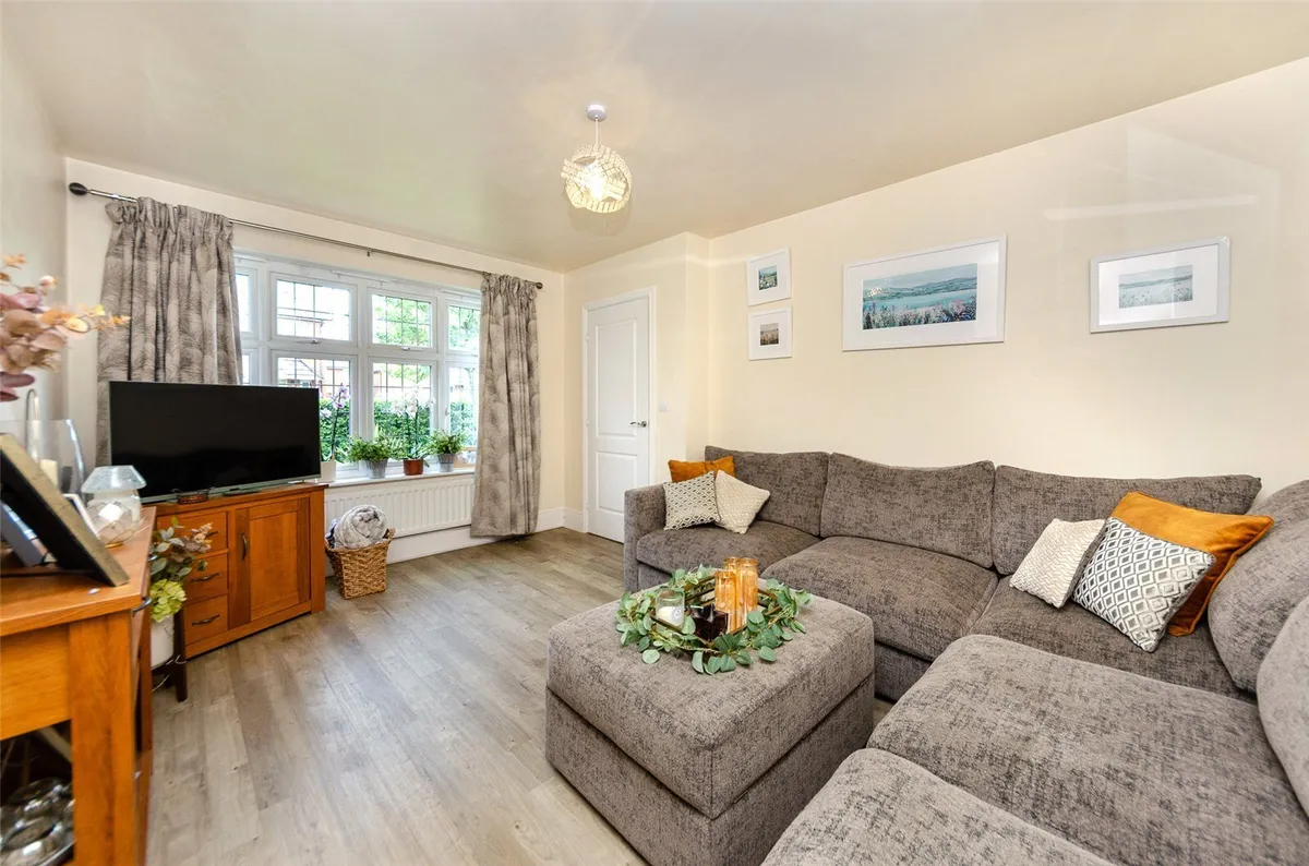 Llwybr Y Gwynt, Penrhosgarnedd, Bangor, Gwynedd, LL57
