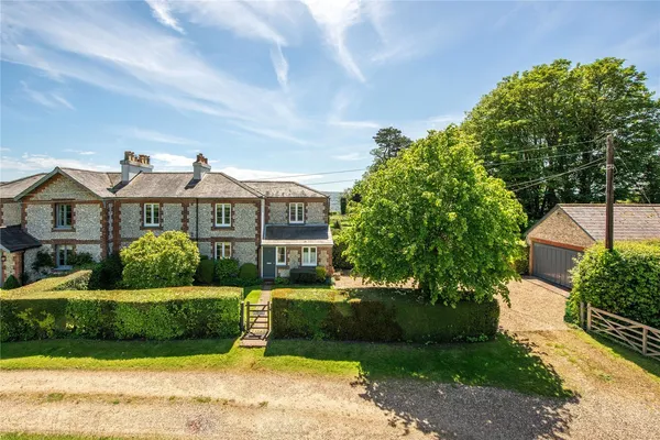 Lime Tree Cottages, Ranmore Common, RH5 photo 1