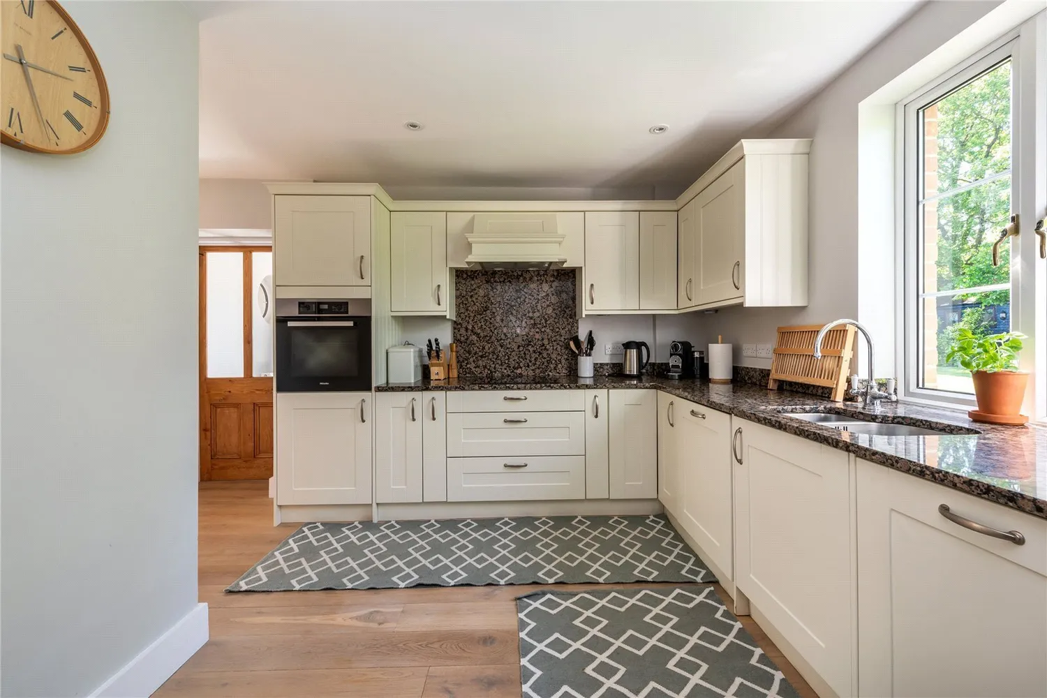 Lime Tree Cottages, Ranmore Common, RH5 photo 3