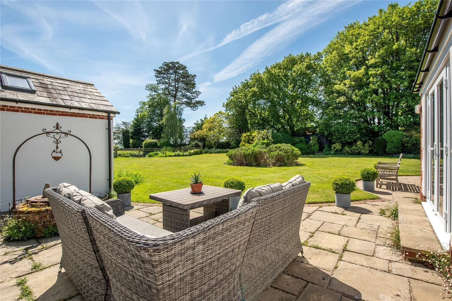 Lime Tree Cottages, Ranmore Common, RH5 photo 12