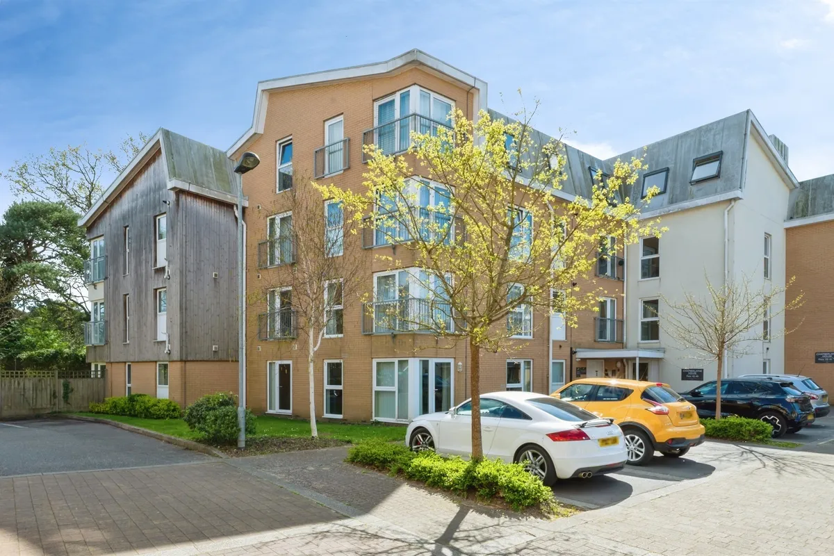 Robin Place, Netley Abbey, Southampton