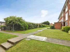 Millfields, Writtle, Chelmsford thumb 2