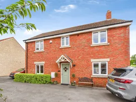 Lopes Close, Melksham photo