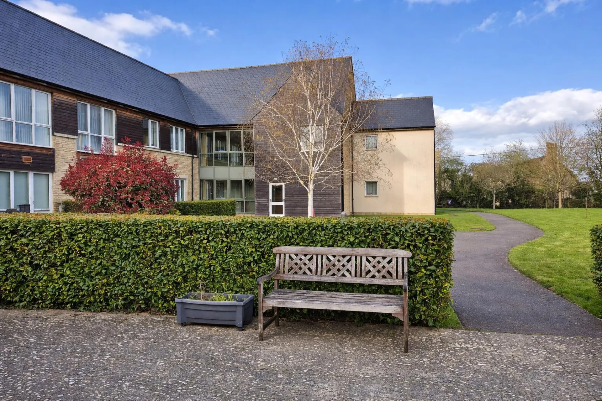Property photo top 0