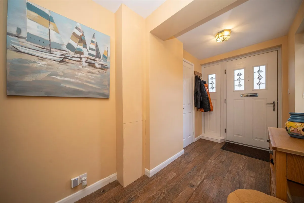 Moor End Close, Edlesborough, LU6 2HP