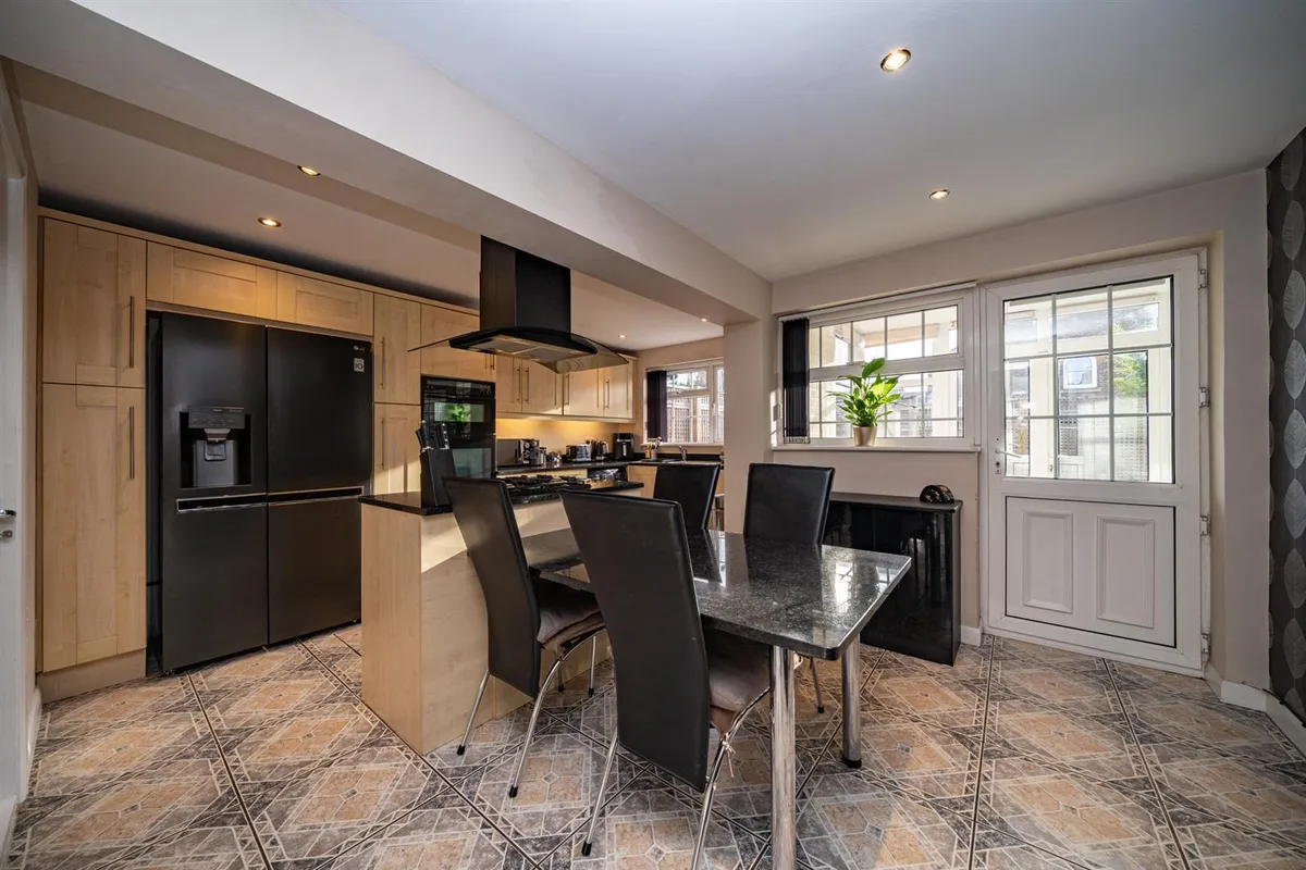 Moor End Close, Edlesborough, LU6 2HP