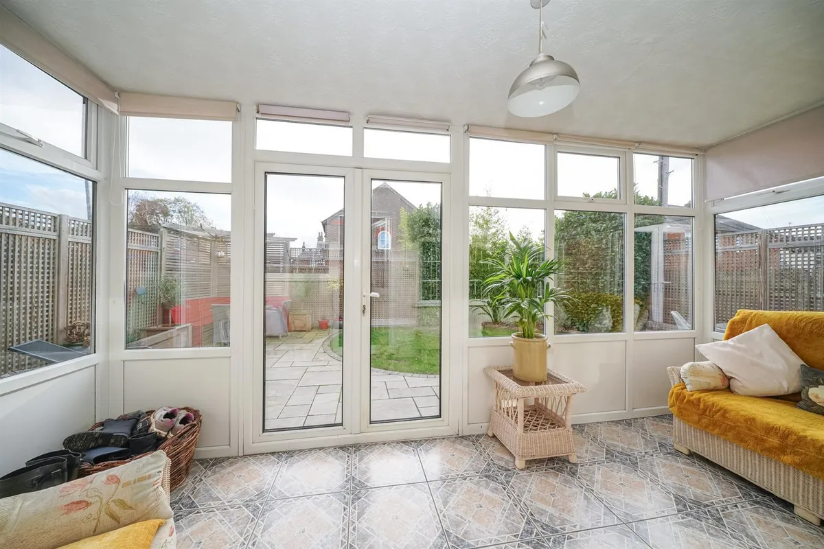 Moor End Close, Edlesborough, LU6 2HP