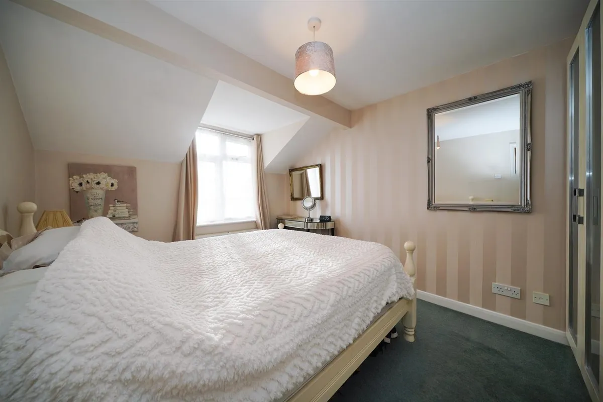 Moor End Close, Edlesborough, LU6 2HP