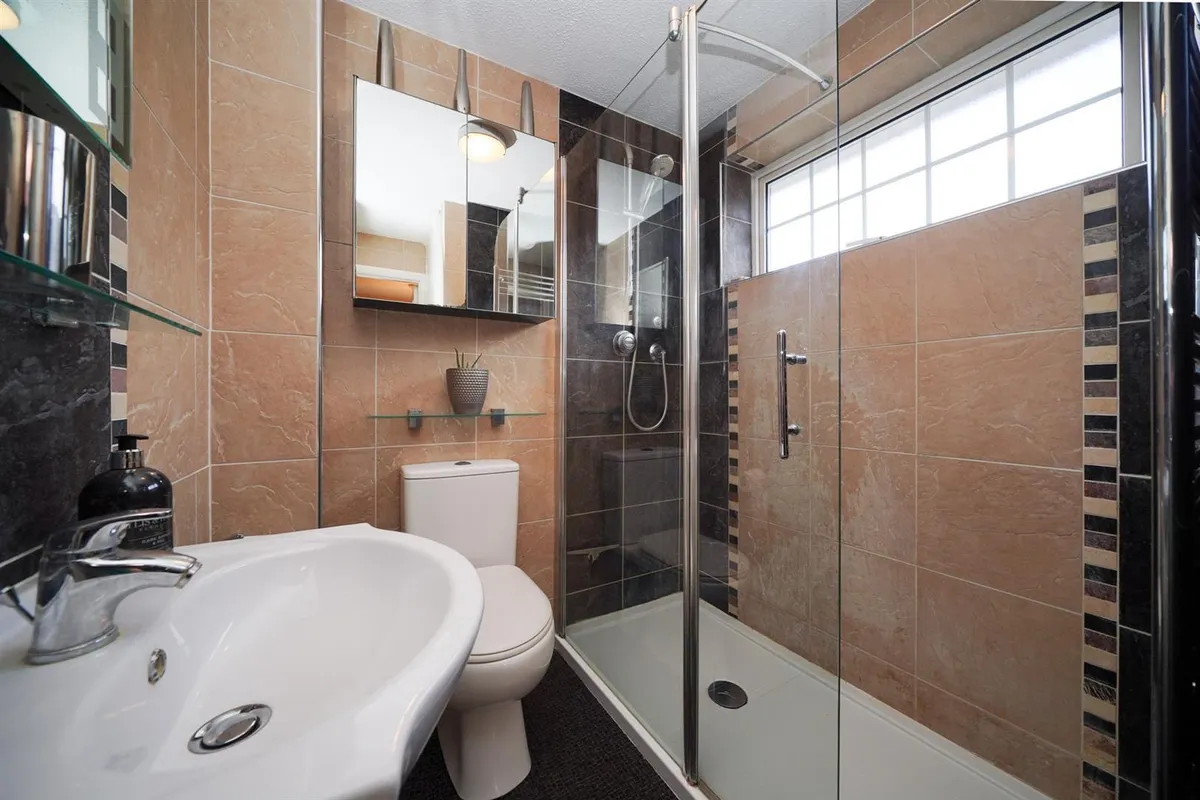 Moor End Close, Edlesborough, LU6 2HP