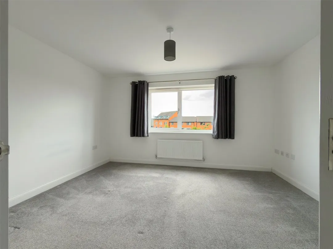 https://mr0.homeflow-assets.co.uk/files/photo/image/47533/1801/_x_/OCL260035_10.jpg