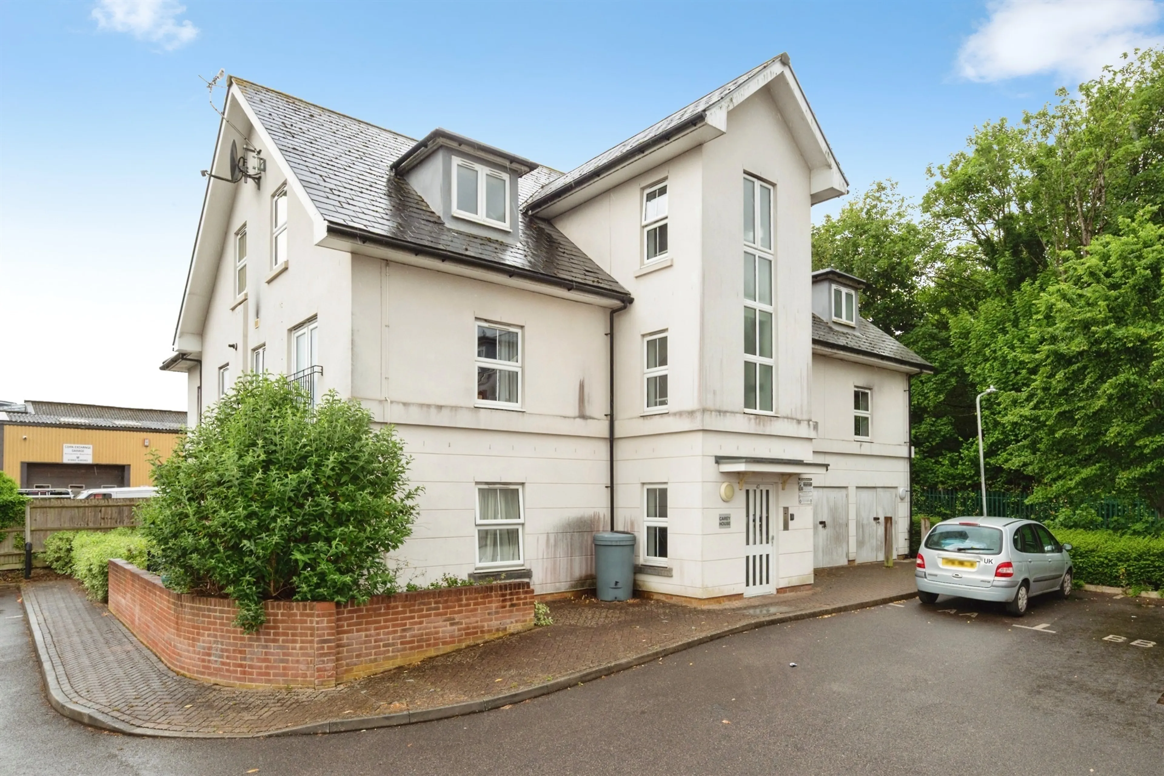Property photo 0